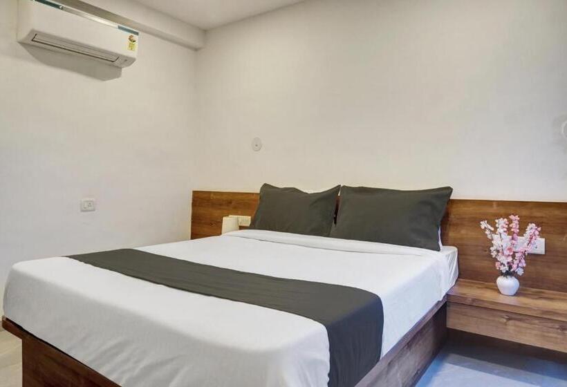 هتل Oyo R P Hospitality