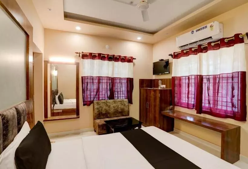 هتل Oyo Ruby House