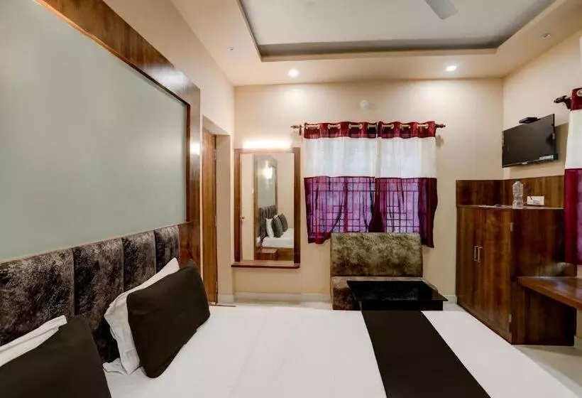 هتل Oyo Ruby House