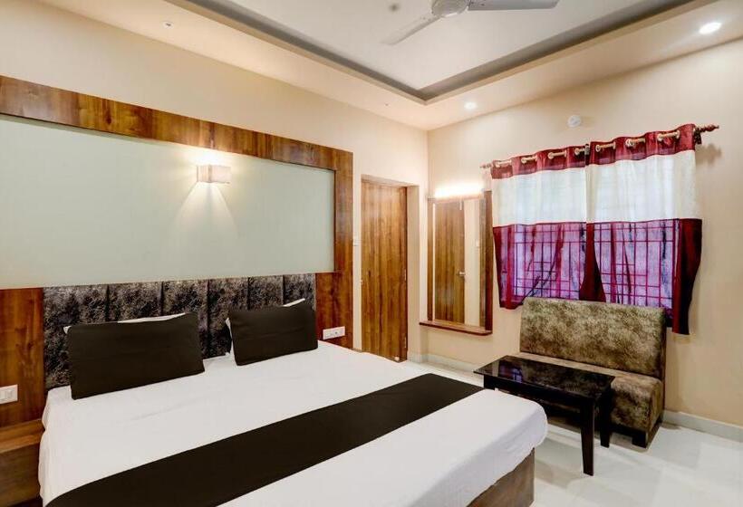 هتل Oyo Ruby House