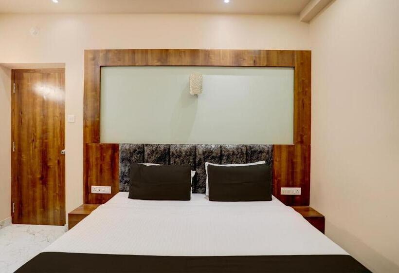 هتل Oyo Ruby House