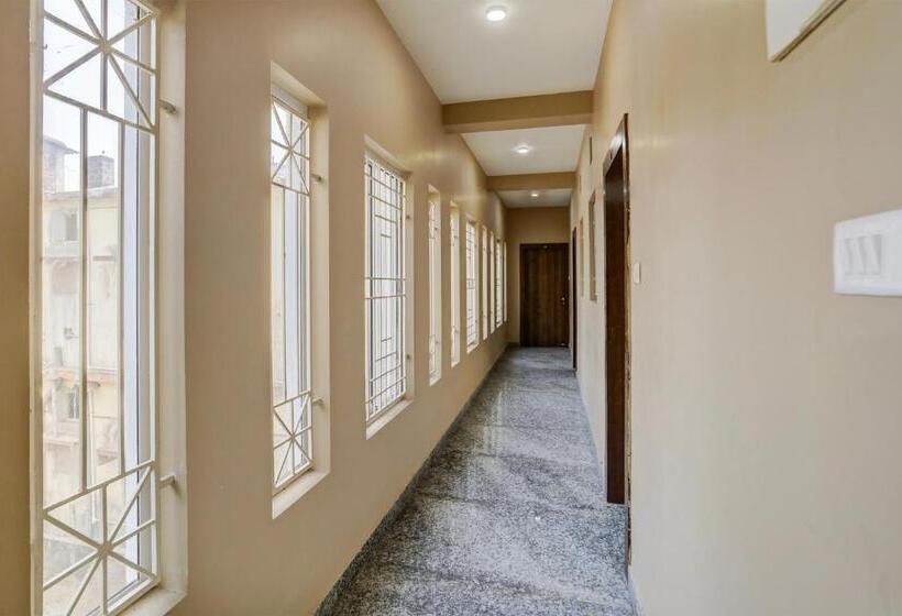 هتل Oyo Ruby House