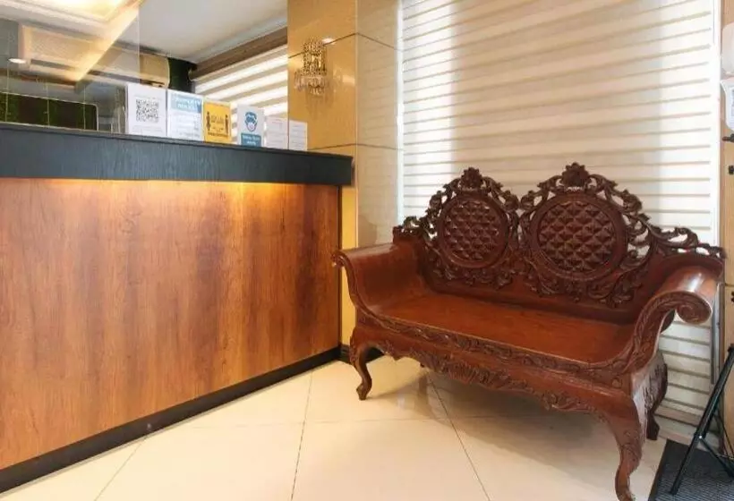 هتل Reddoorz Plus @ Project 6 Quezon City