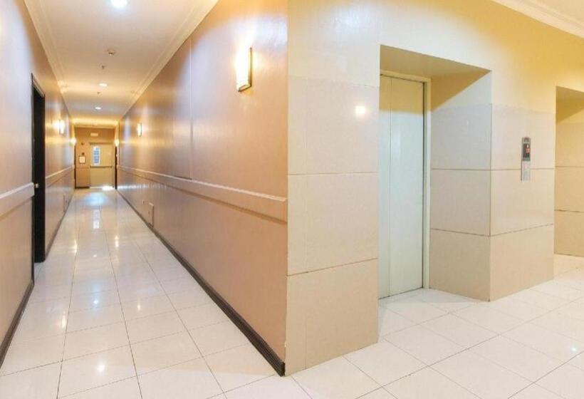 Hotel Reddoorz Plus @ Project 6 Quezon City