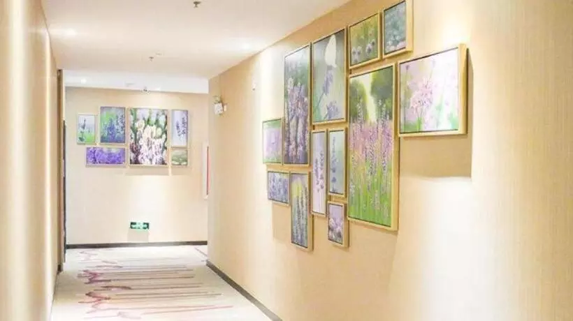 Lavande Hotels·xuzhou New District Meidi Square