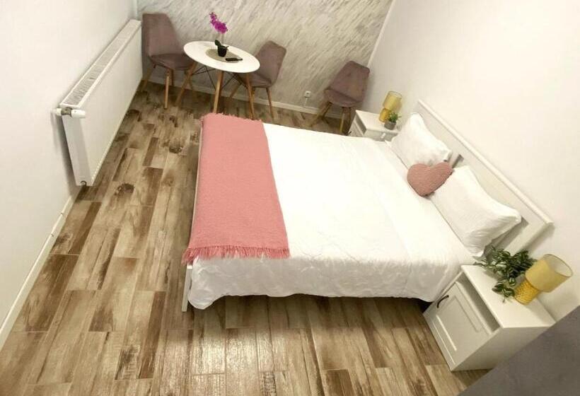 پانسیون Vila Suveranii