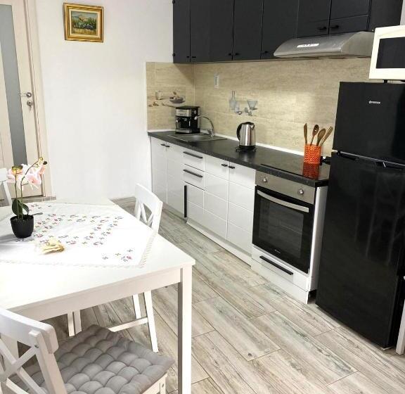 پانسیون Vila Suveranii