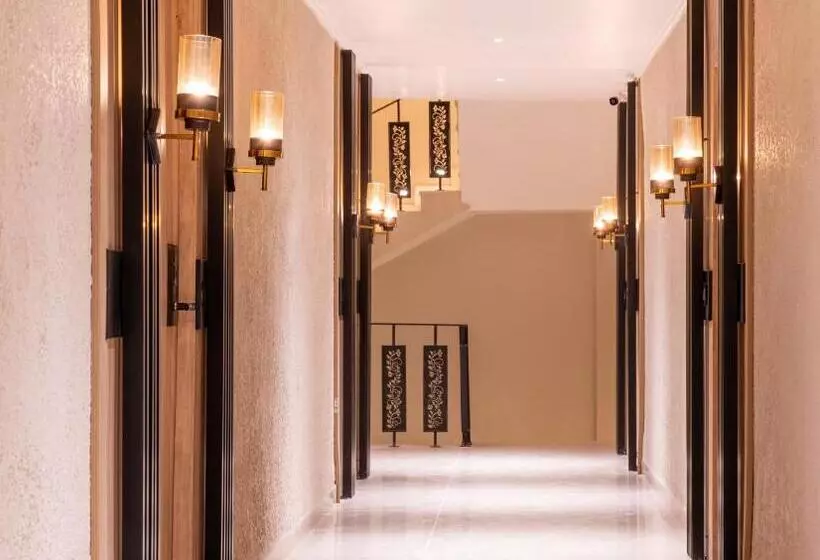 Alpine Hotel And Villas