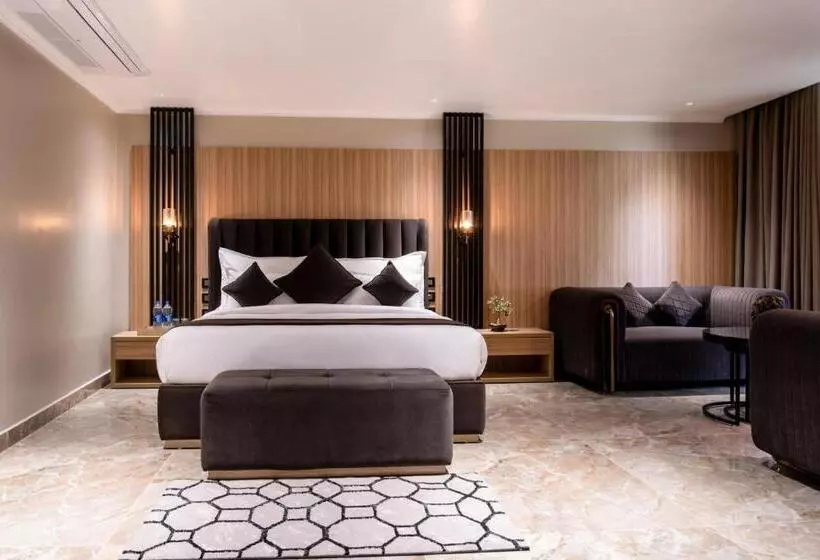 Alpine Hotel And Villas