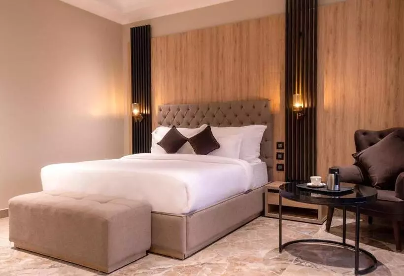 Alpine Hotel And Villas