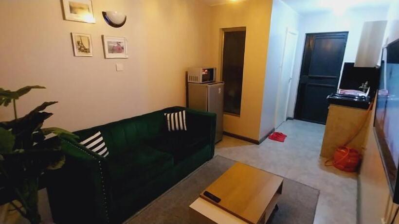 تختخواب و صبحانه The_alpines