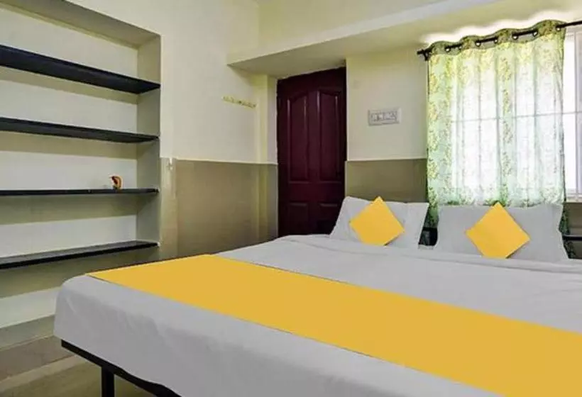 Hotelli Fabexpress Clover Castle   Nr Coimbatore International Airport