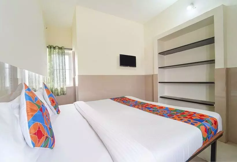 Hotelli Fabexpress Clover Castle   Nr Coimbatore International Airport