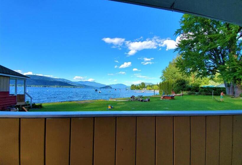 Maples Resort Shuswap