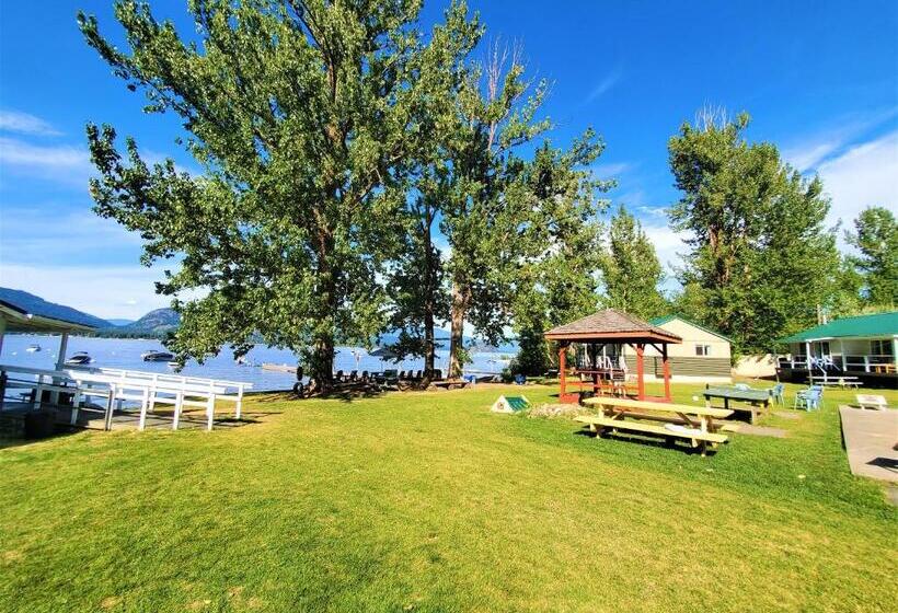 Maples Resort Shuswap
