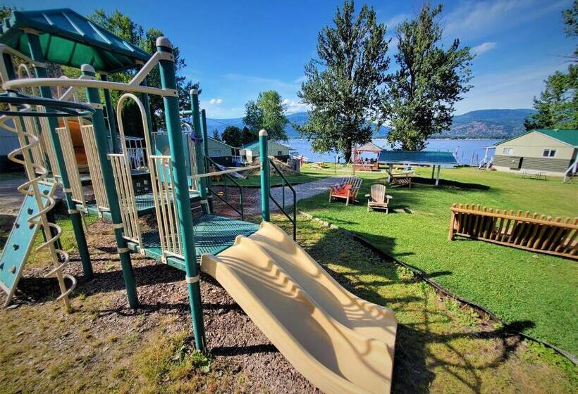 Maples Resort Shuswap