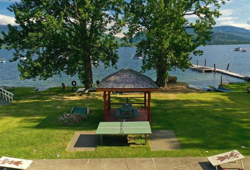 Maples Resort Shuswap