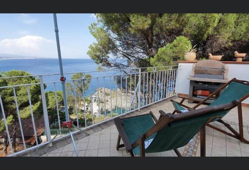 مبيت وإفطار Sunsea House Copanello