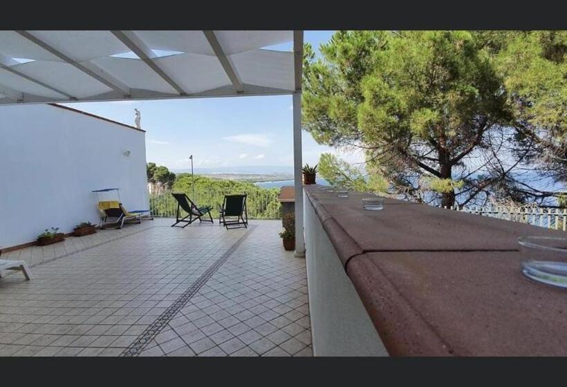 مبيت وإفطار Sunsea House Copanello