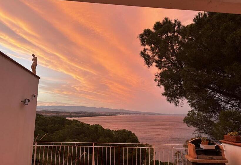 مبيت وإفطار Sunsea House Copanello