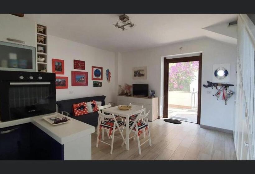 مبيت وإفطار Sunsea House Copanello