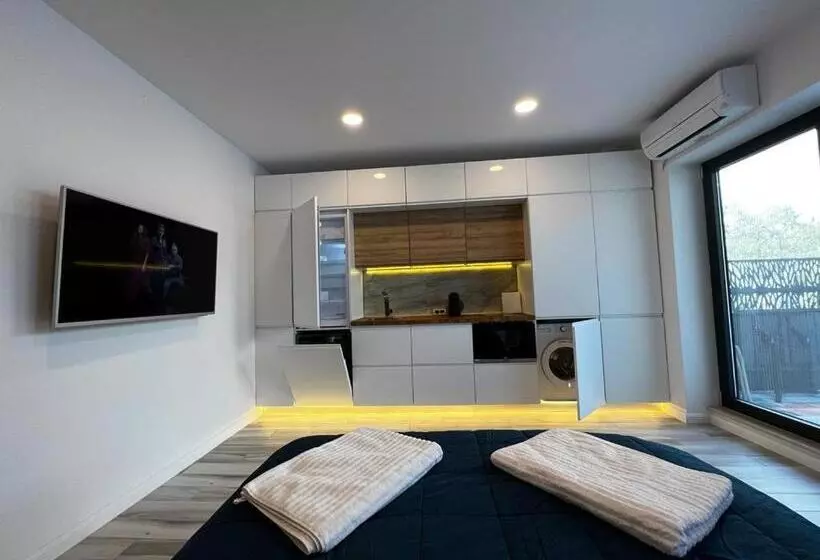 Blitz Studio Bel Air Apartments Luxury And More