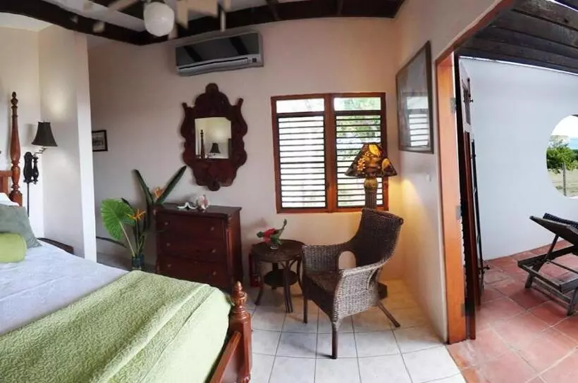 هتل Hacienda Tamarindo