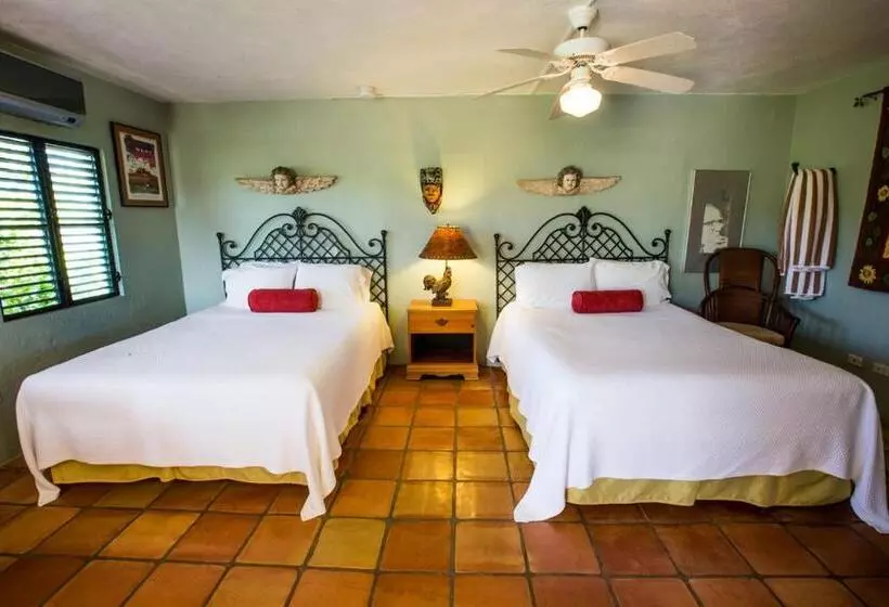 هتل Hacienda Tamarindo