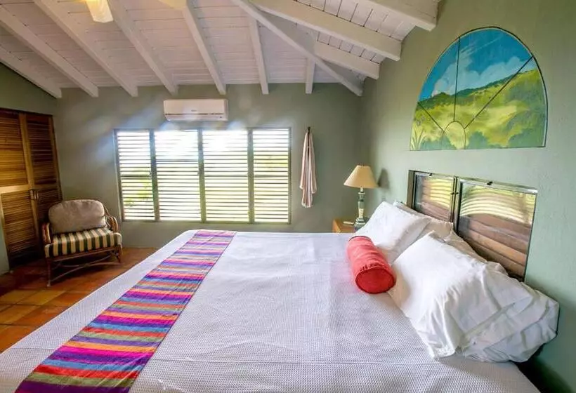 هتل Hacienda Tamarindo