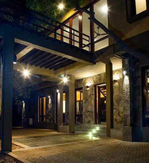 Hotelli Rock Wild Yala