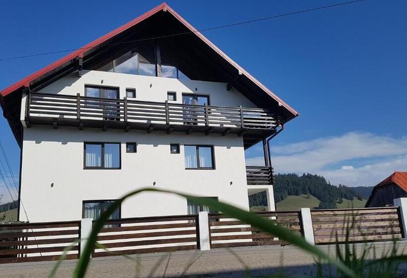 پانسیون Bucovina De Poveste