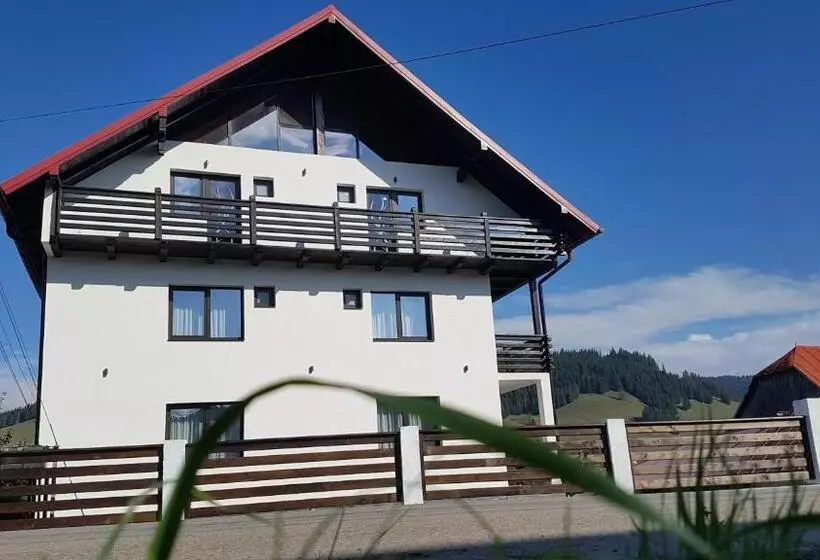پانسیون Bucovina De Poveste