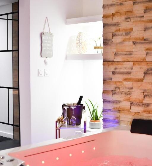 פנסיון Les Nuits D Olympe   Suite & Spa Privatif