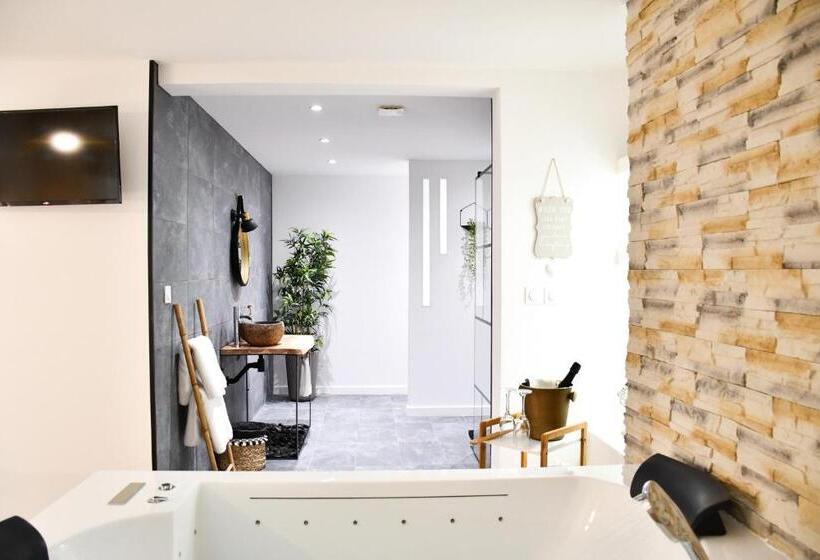 פנסיון Les Nuits D Olympe   Suite & Spa Privatif