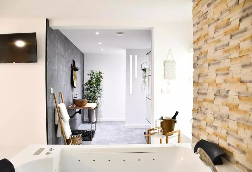 Majatalo Les Nuits D Olympe   Suite & Spa Privatif