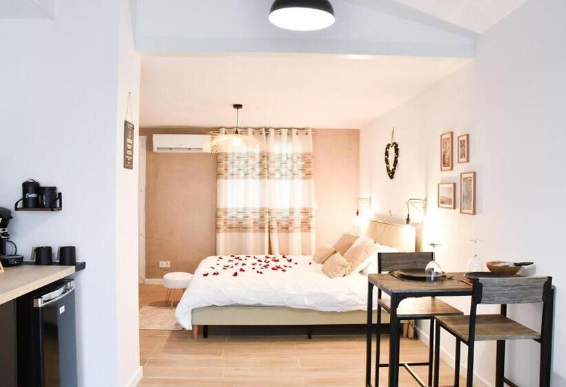 פנסיון Les Nuits D Olympe   Suite & Spa Privatif