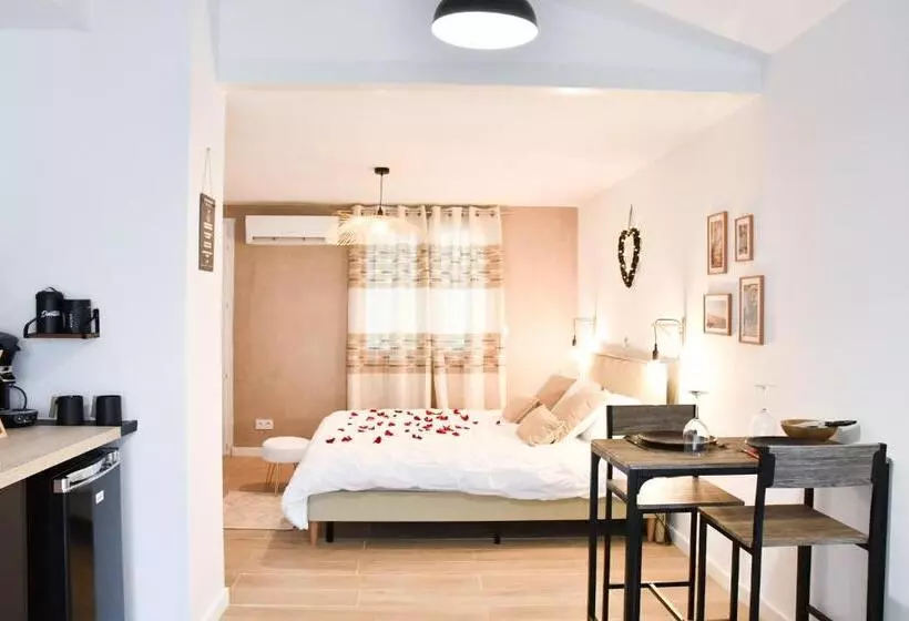 Majatalo Les Nuits D Olympe   Suite & Spa Privatif