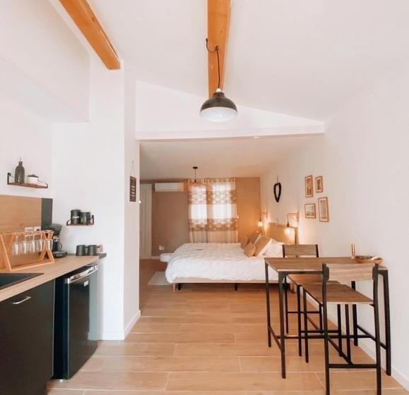 פנסיון Les Nuits D Olympe   Suite & Spa Privatif