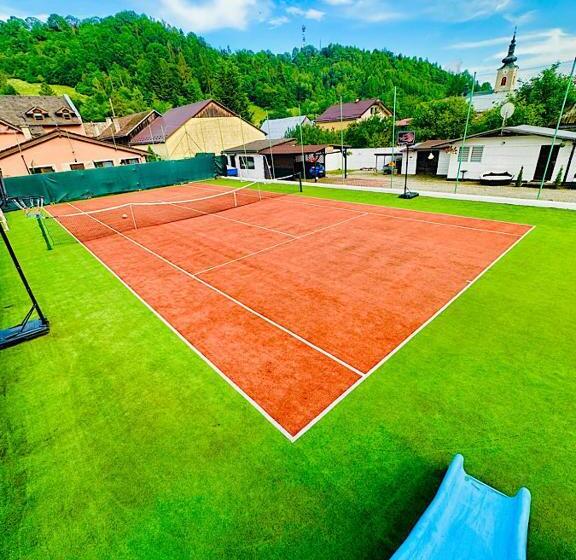 פנסיון Penzión Bach