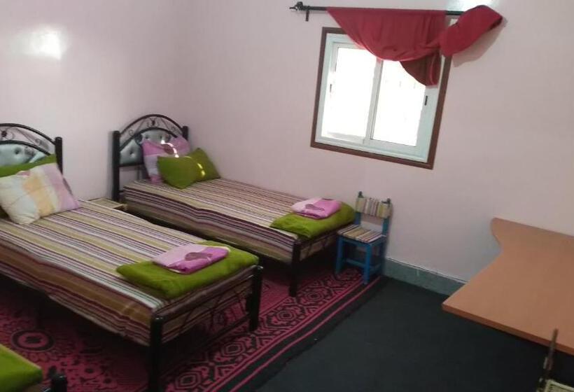 הוסטל Auberge De La Jeunesse