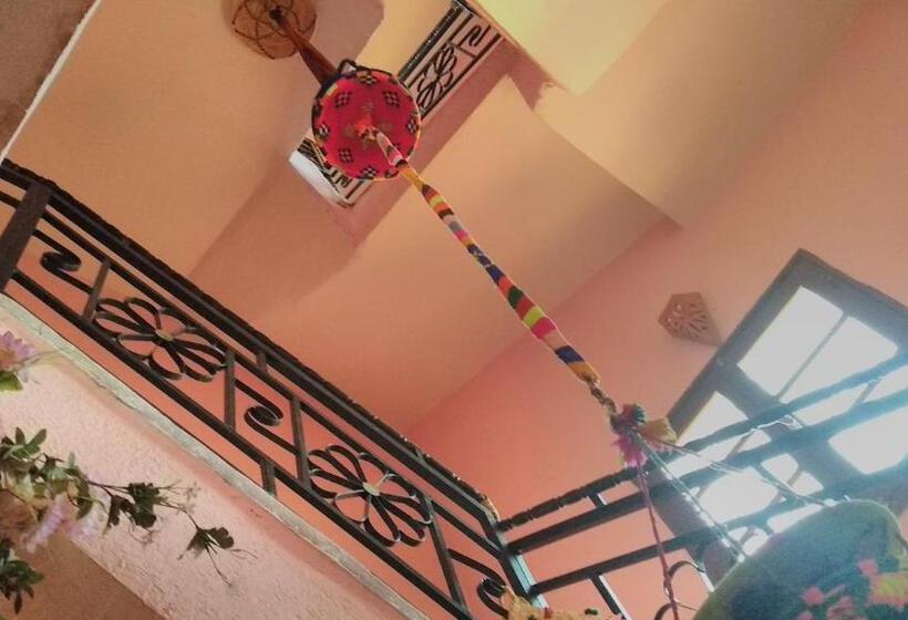 הוסטל Auberge De La Jeunesse