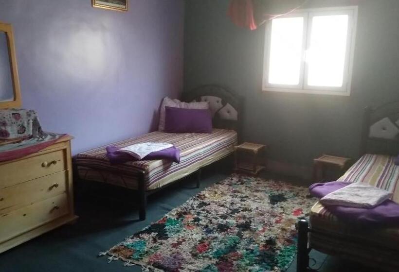 הוסטל Auberge De La Jeunesse