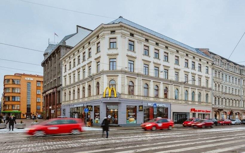 هاستل Liberty Airy