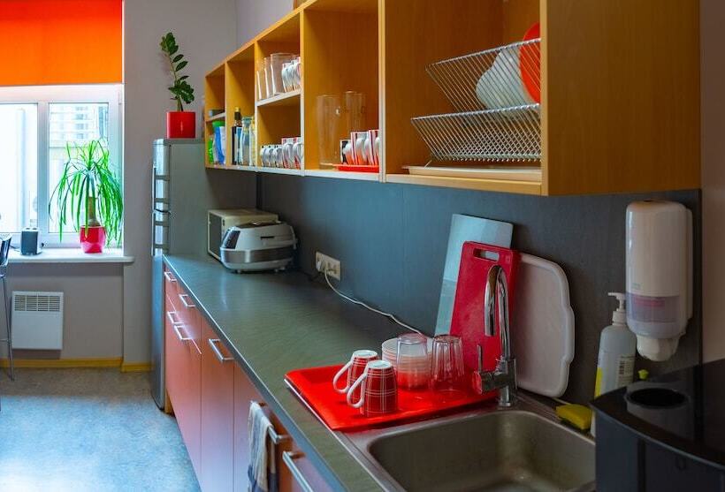 هاستل Liberty Airy