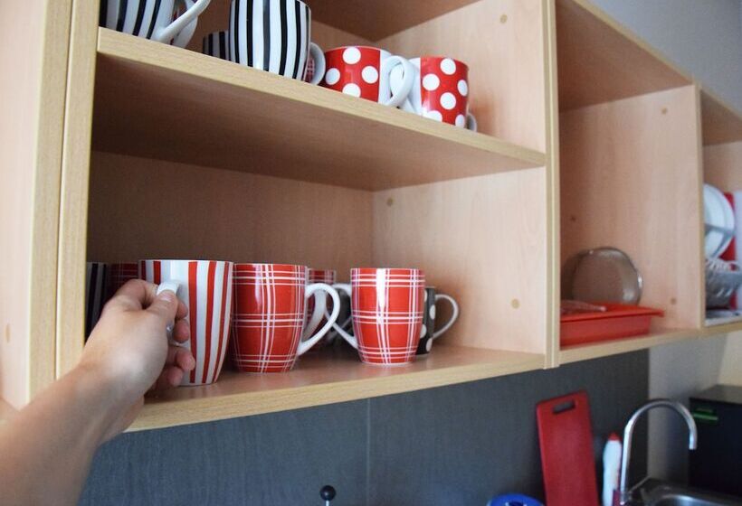 هاستل Liberty Airy