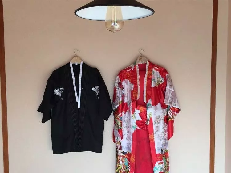 ユースホステル Living Art Museum Inn