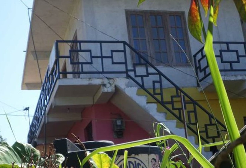 ベッドアンドブレックファースト The Train View