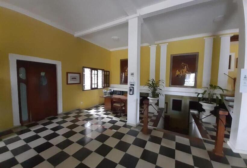 Villa Carolina Bed And Breakfast