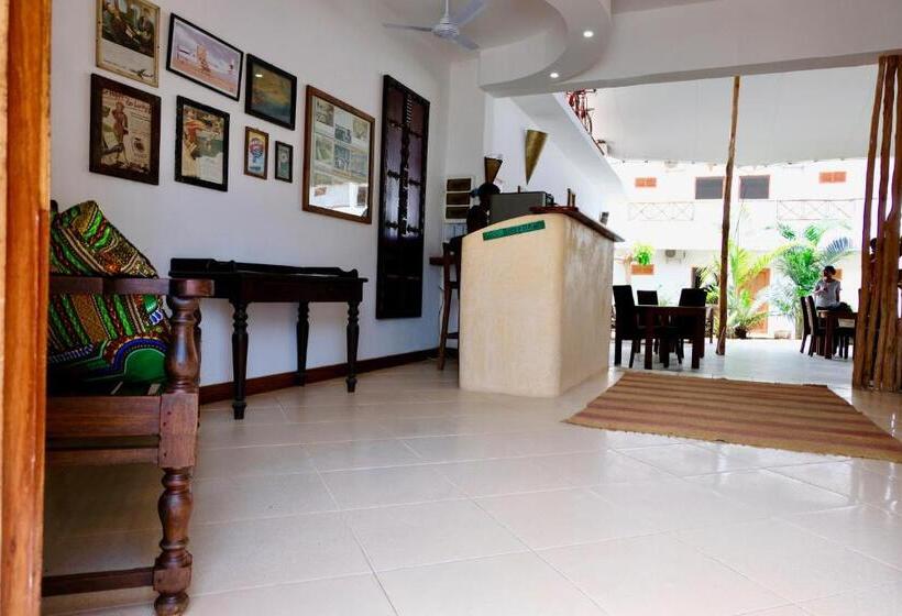 هتل 27 Cafe Zanzibar Airport