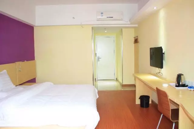 هتل 7days Inn Shenzhen Longcheng Square Subway Station